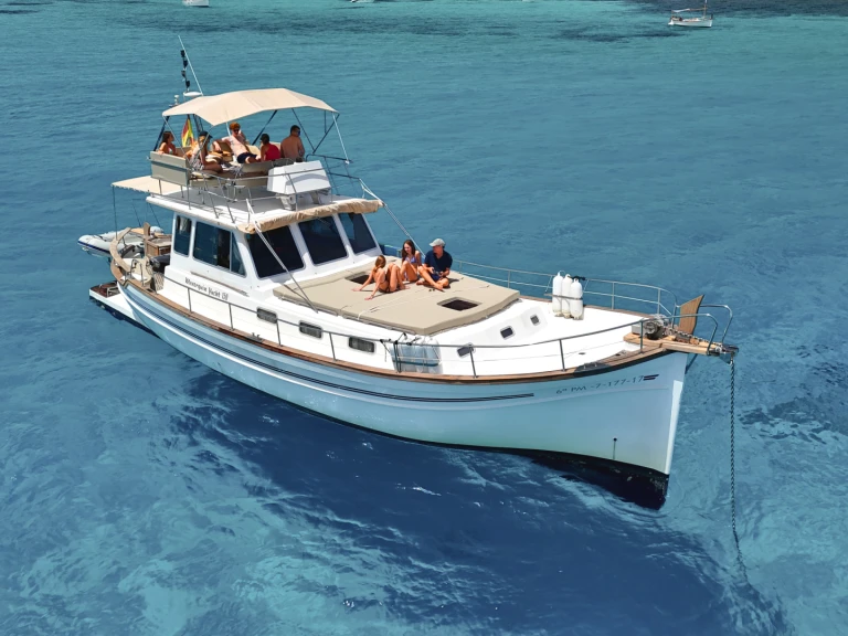 Menorquin-Yachts Menorquin Yachts 150 Fly charter bareboat or skippered in  Mahón