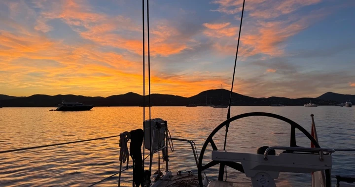 Hire Sailboat with or without skipper Solaris Monaco