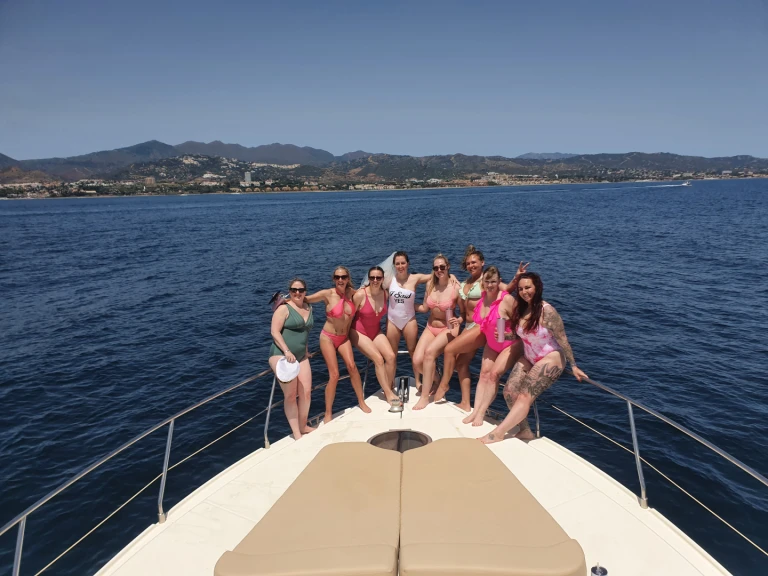 Hire Luxury Yacht Princess with a boat licence