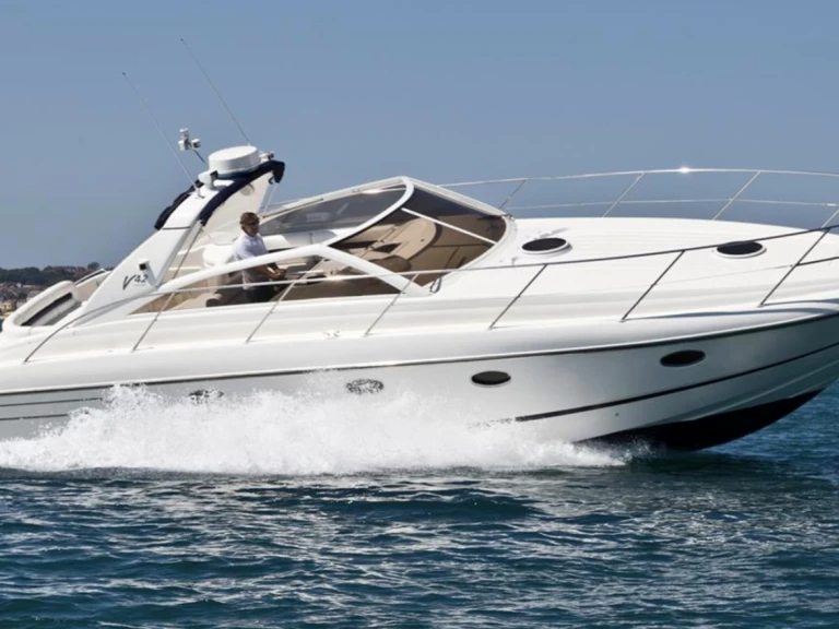 Hire Luxury Yacht Princess with a boat licence