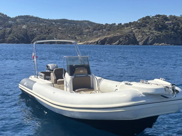 Yacht charter Le Lavandou - Bsc BSC 78 on SamBoat