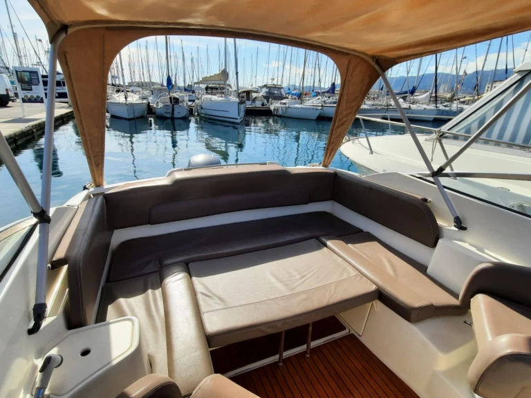 Yacht hire France cheap CAP CAMARAT 6,5 CC Style