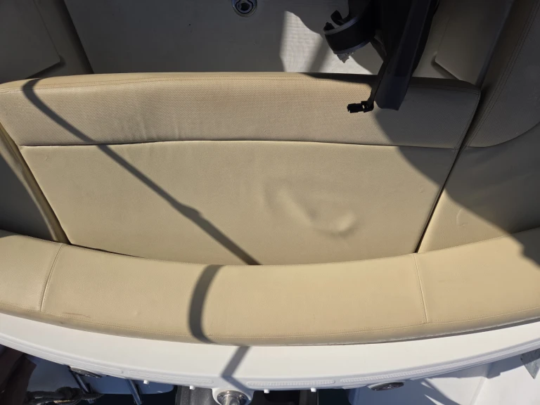 Motorboat hire in Toulon - Bénéteau Flyer 650 Sun Deck