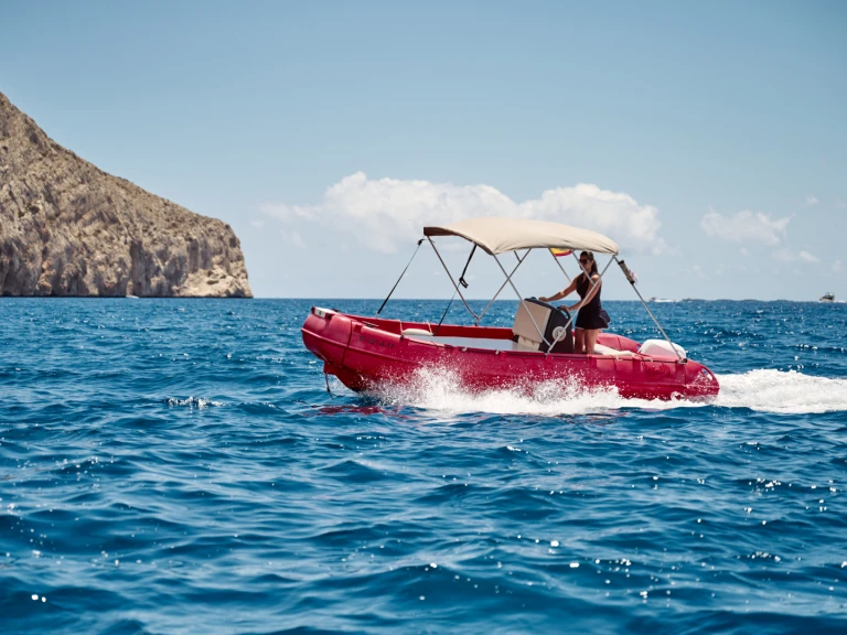 Motorboat hire in Altea - Whaly Whaly 500