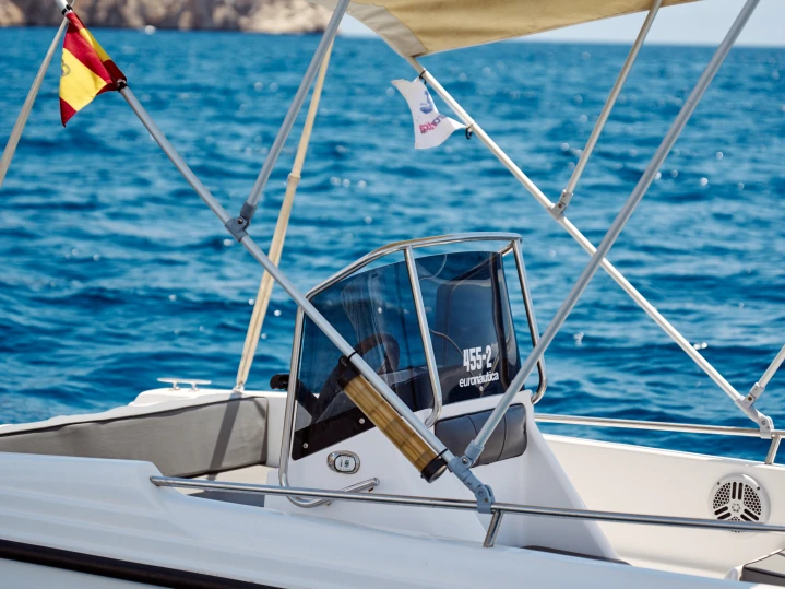 Charter a Poseidon 455R in Altea on Samboat