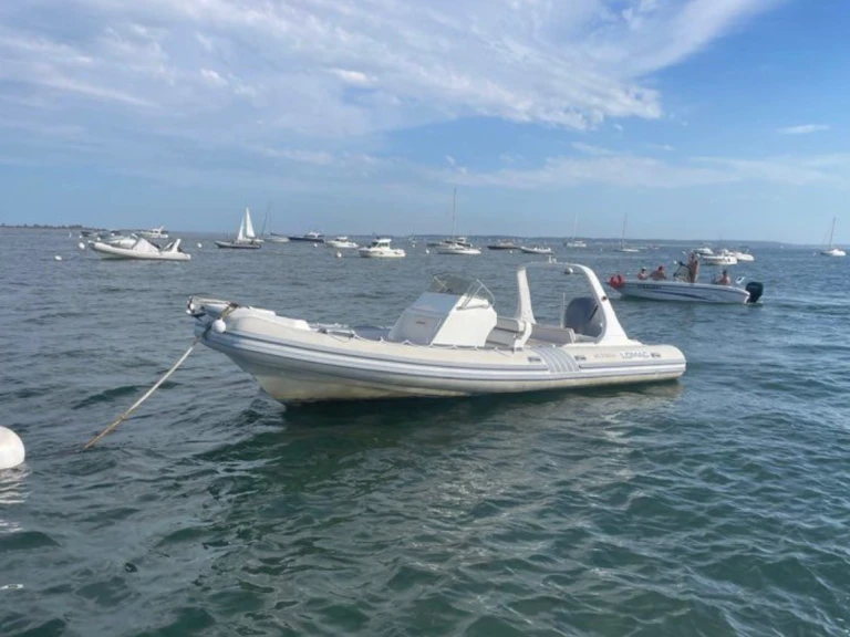 RIB hire in Toulon - Lomac NAUTICA 8