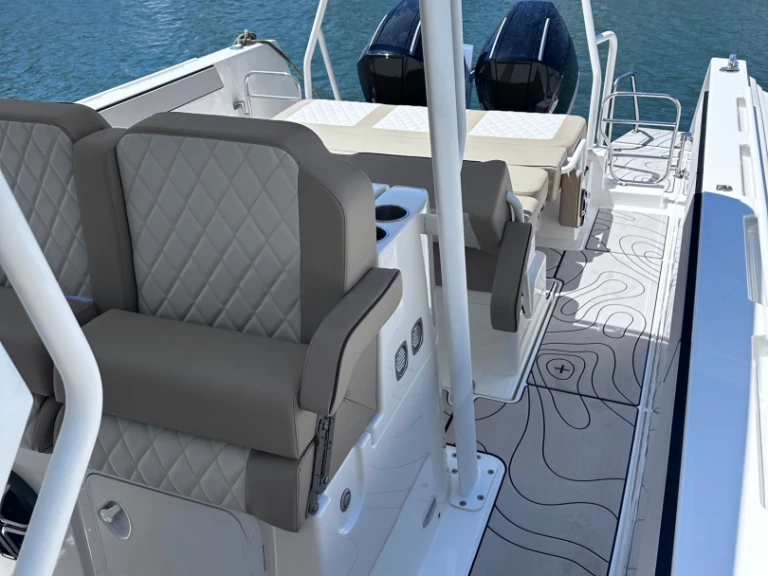 RIB hire in Cogolin - Zodiac X10CC