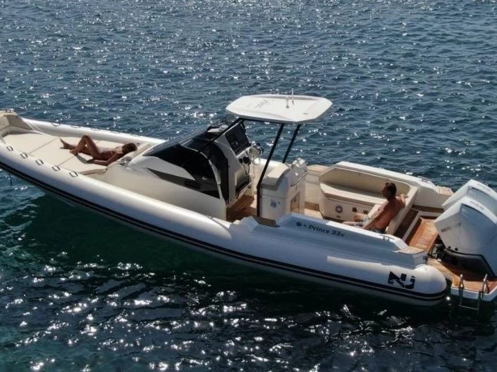 Nuova Jolly NUOVA JOLLY 33 charter bareboat or skippered in  Marine de Sant'Ambrogio
