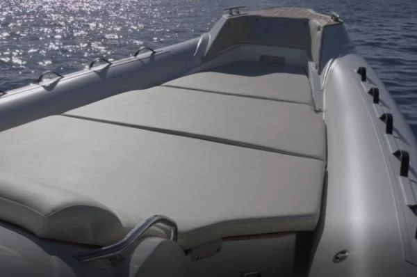 Hire a Nuova Jolly NUOVA JOLLY 33 Marine de Sant'Ambrogio