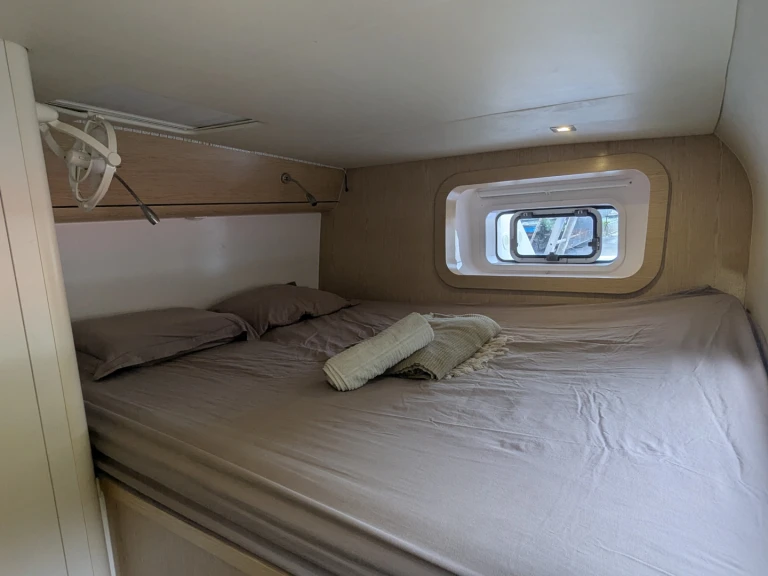 Catamaran hire in Carnon-Plage - Outremer outremer 51