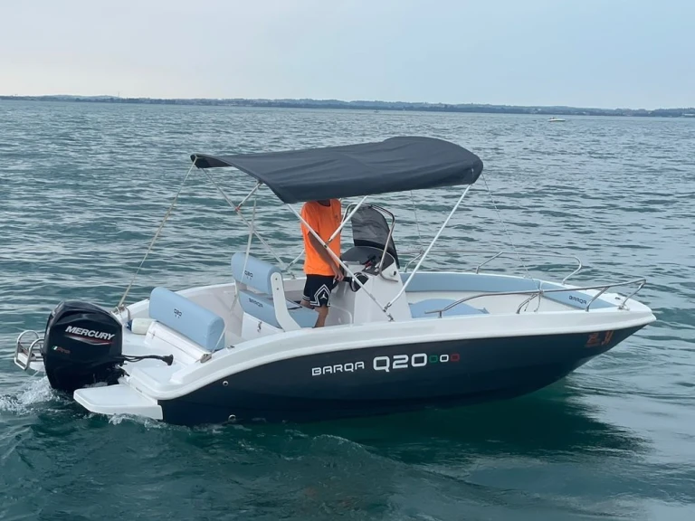 Yacht hire Moniga del Garda cheap Q20