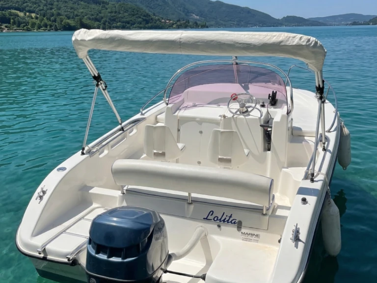 Motorboat hire in Aix-les-Bains - Everset EVEREST SUNDECK 584