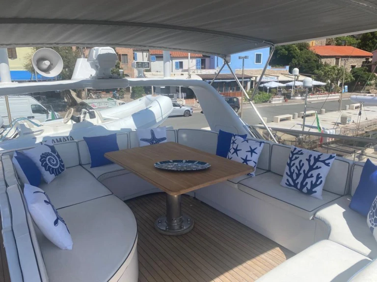 Luxury Yacht to hire Rosignano Solvay-Castiglioncello at the best price