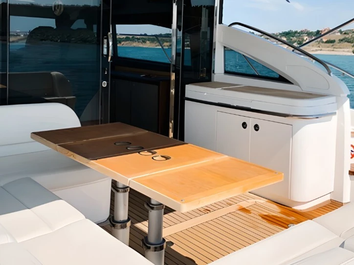 Yacht hire Castellammare di Stabia cheap Princess 52 Fly