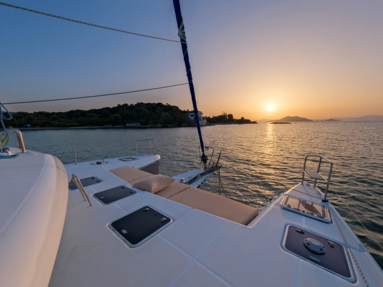 Sailboat to hire Marmaris at the best price
