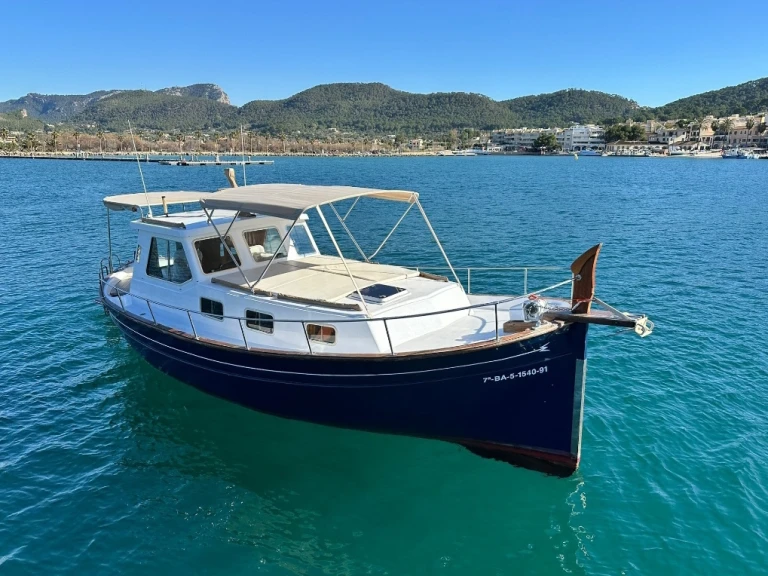 Hire Motorboat with or without skipper C.NAV.MALL Palma de Mallorca