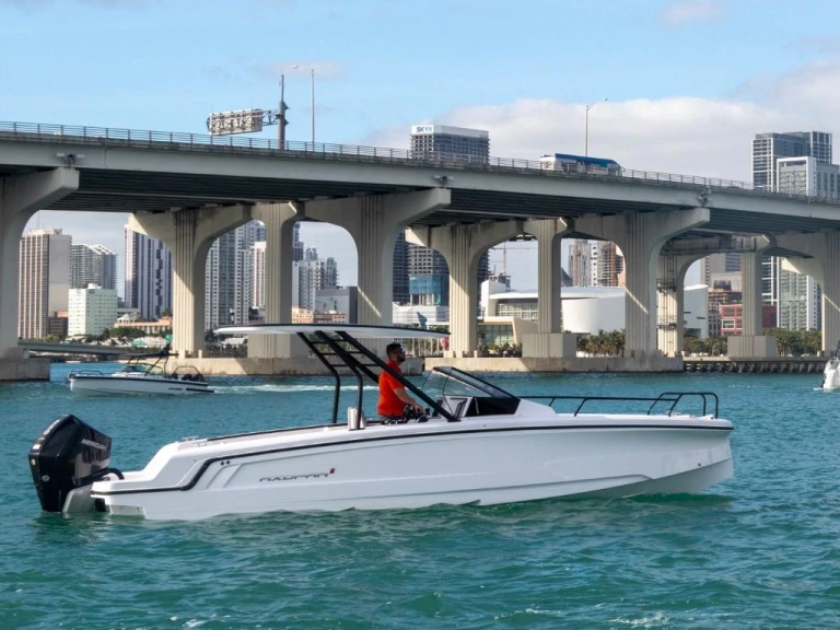 Motorboat hire in Miami - Axopar Axopar 25 Cross Top