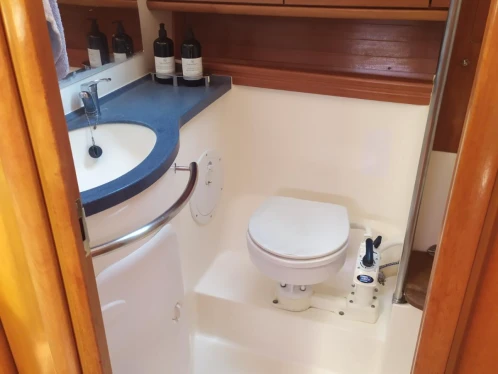 Sailboat hire in Carrara - Bavaria Bavaria 46 Cruiser