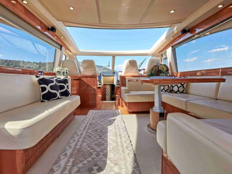Charter a Princess, UK ALLY in Athens on Samboat