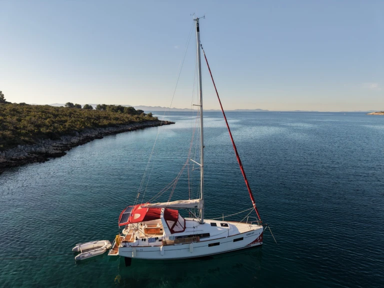 Sailboat to hire Split at the best price