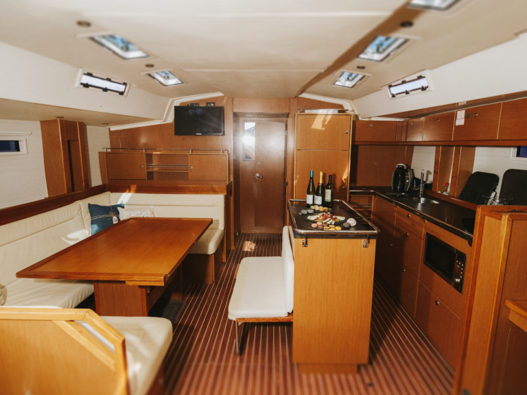 Hire Sailboat with or without skipper Bavaria Adeje