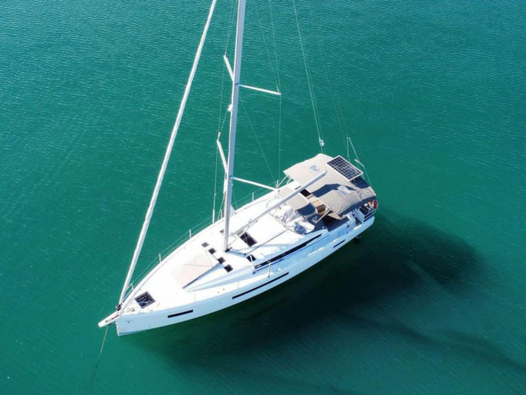 Jeanneau Sun Odyssey 490 charter bareboat or skippered in  Plataniás