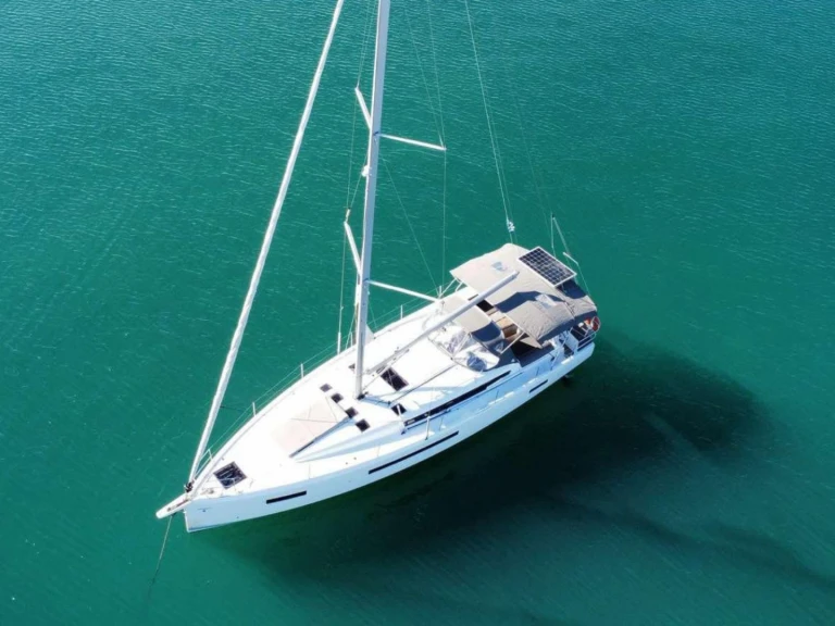 Yacht hire Skiathos cheap Sun Odyssey 490