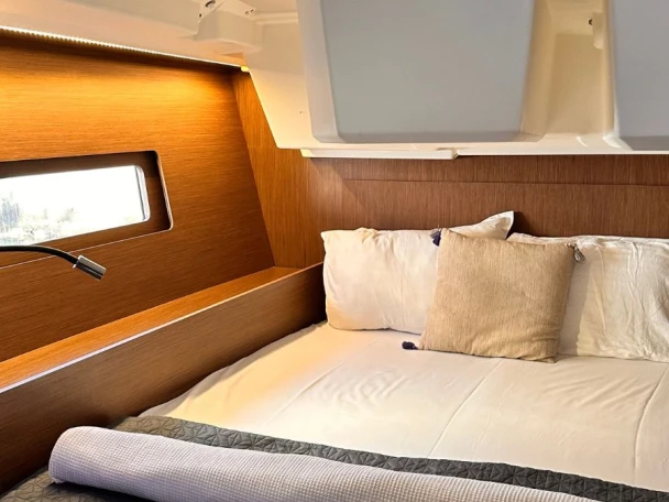 Sailboat hire in Plataniás - Bénéteau Oceanis 46.1