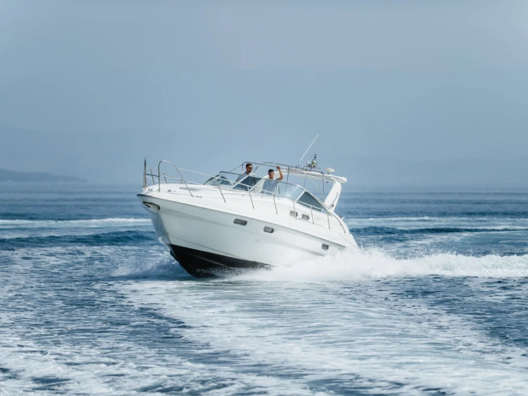 Hire Motorboat with or without skipper Sealine Órmos Bay