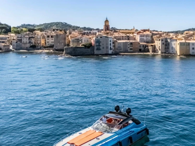 Yacht hire Saint-Tropez cheap Predator 63