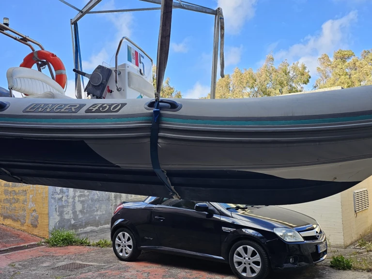 Yacht hire La Maddalena cheap Lancer 480