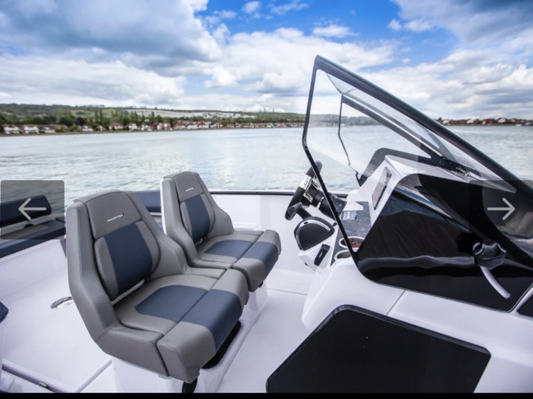 Motorboat to hire Split at the best price