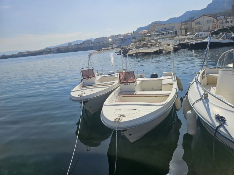 Yacht charter Mandelieu-la-Napoule - Selva Selva T 4.8 on SamBoat