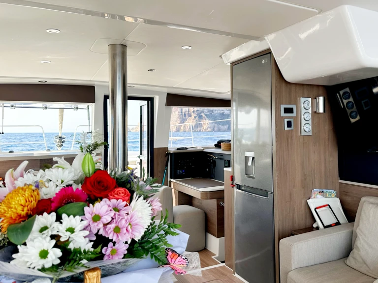 Hire a Catana BALI4.2 Dénia