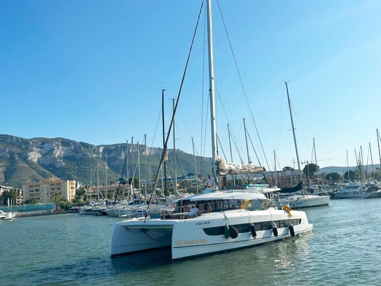 Yacht hire Dénia cheap BALI4.2