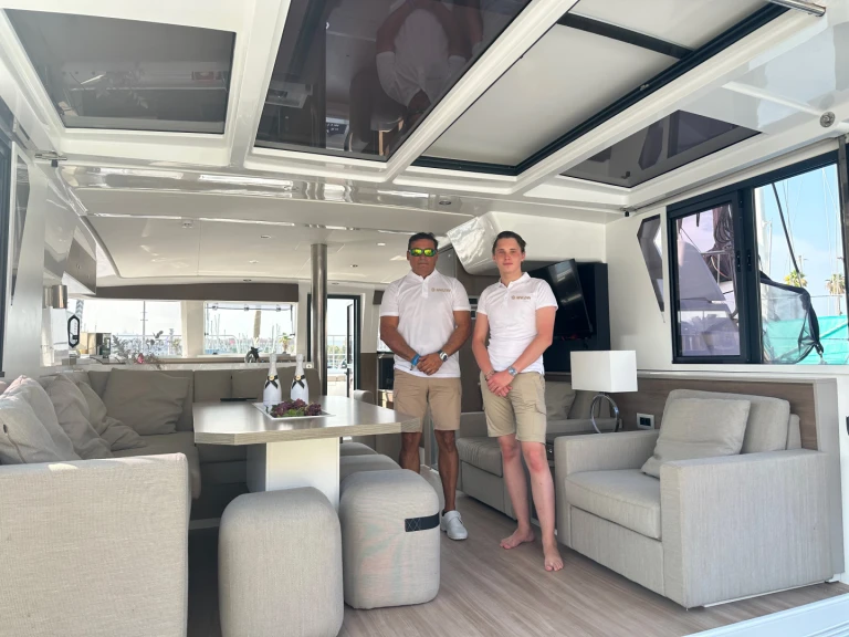 Hire a Catana BALI4.2 Dénia