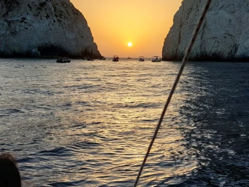 Hire Motorboat Poseidon with a boat licence