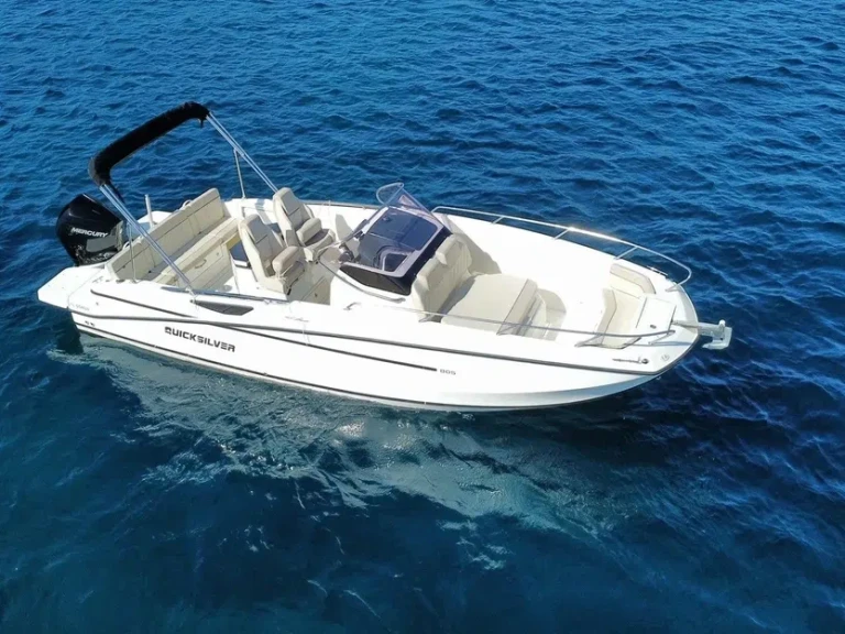 Motorboat to hire Port des Minimes at the best price