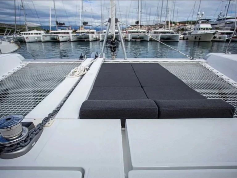 Hire Catamaran with or without skipper Lagoon Pescara