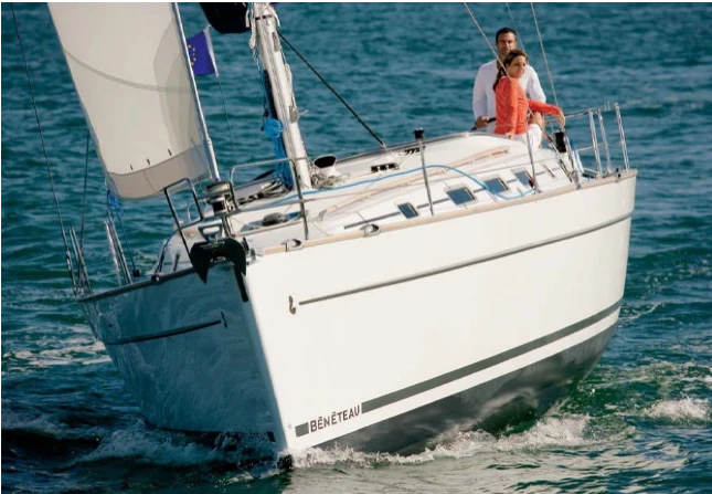 Yacht charter Cambrils - Bénéteau Cyclades 39.3 on SamBoat