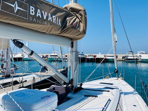 Hire Sailboat with or without skipper Bavaria Punta Ala