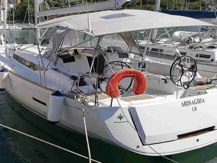 Yacht charter Agropoli - Jeanneau Sun Odyssey 449 on SamBoat