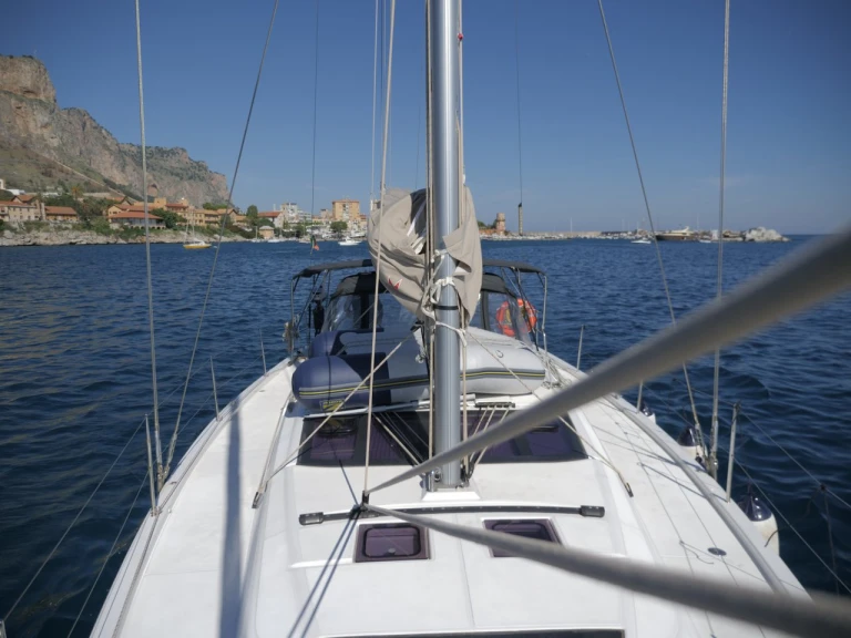 Yacht hire Milazzo cheap Dufour 430