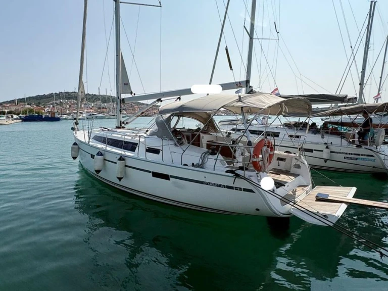 Sailboat hire in Palma de Mallorca - Bavaria Cruiser 41
