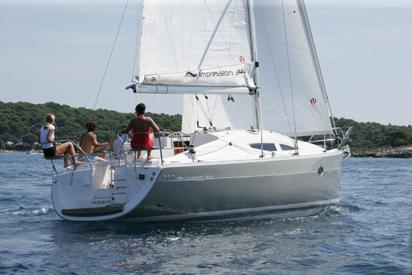 Hire Sailboat Elan with a boat licence