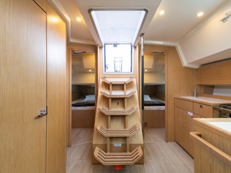 Yacht charter Lefkáda - Bavaria Bavaria C38 on SamBoat
