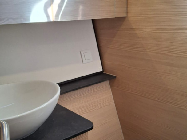 Hire Sailboat D&D Yacht with a boat licence