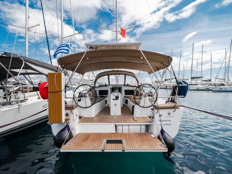 Hire a Jeanneau Sun Odyssey 415 Piso Livadi
