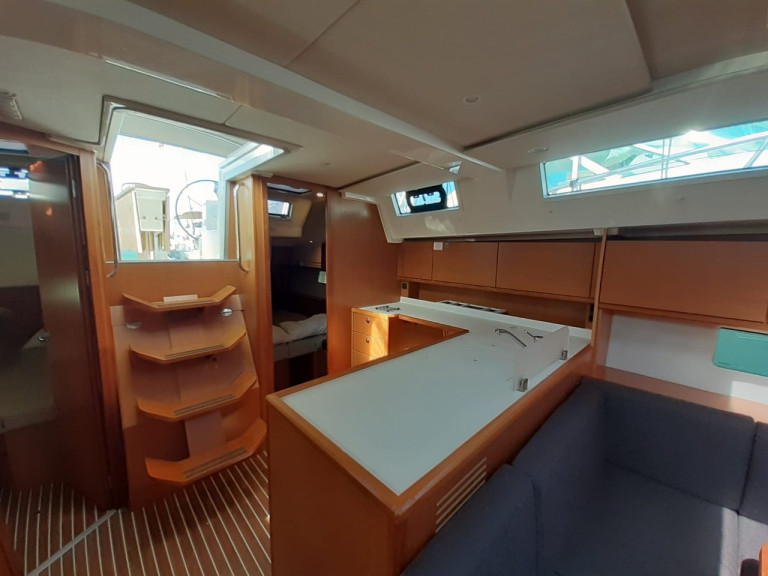 Yacht charter Punta Ala - Bavaria Bavaria C45 on SamBoat