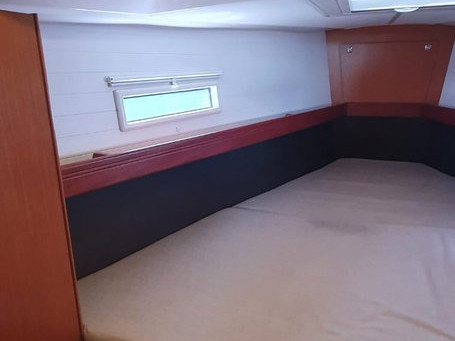 Charter a Bavaria Cruiser 41 in Portisco on Samboat